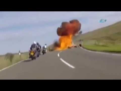 KAFA KAFAYA ÇARPIŞAN MOTOSİKLETLER ALEV ALDI