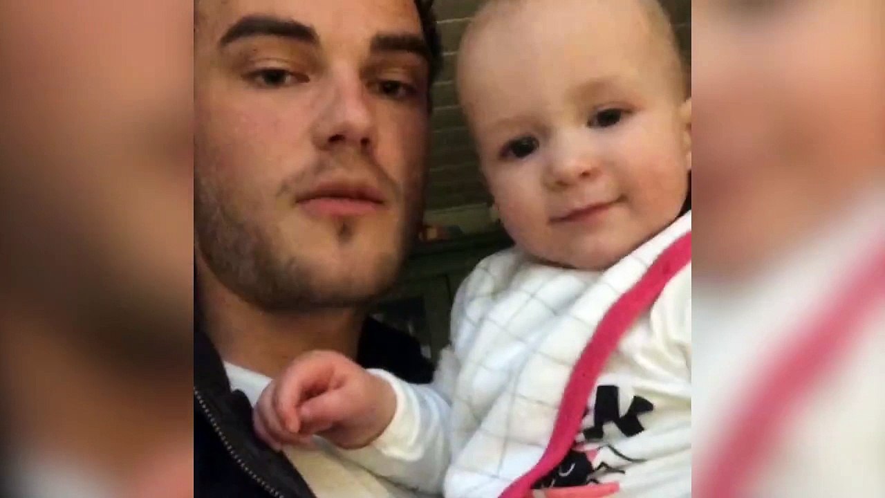 Un bébé qui s'essaye au beatbox !