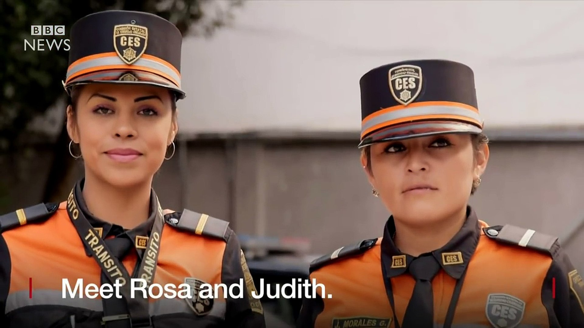 Mexican policewomen battling corruption - BBC News