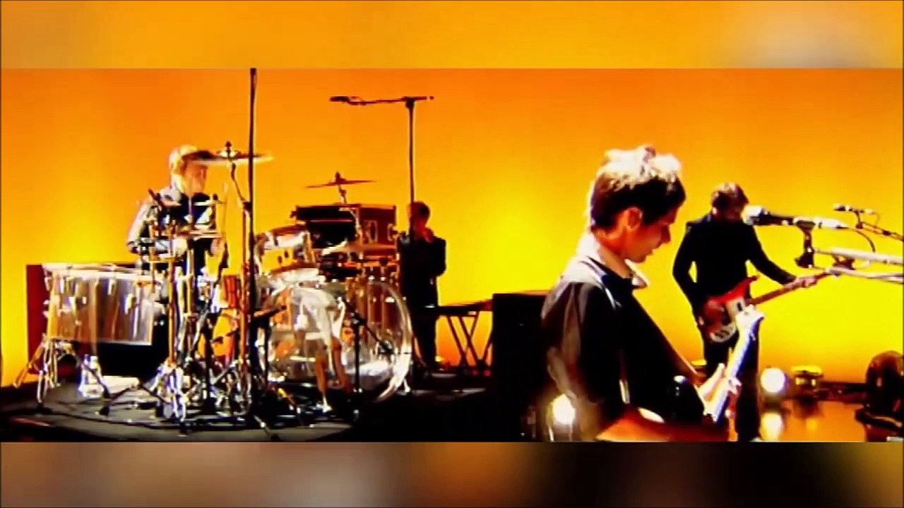 Muse - Knights of Cydonia, London 4Music, 06/27/2006