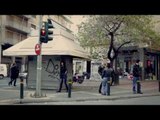 Seks për mbijetesë në rrugët e Athinës - Top Channel Albania - News - Lajme