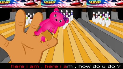 Gummy Bear Playing Bowling | Mega Gummy Bear Finger Family Songs