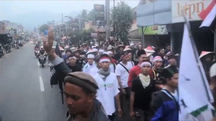 الجيش الإندونيسي ينظم اجتماعات مع المواطنين بعد حشود الإسلاميين