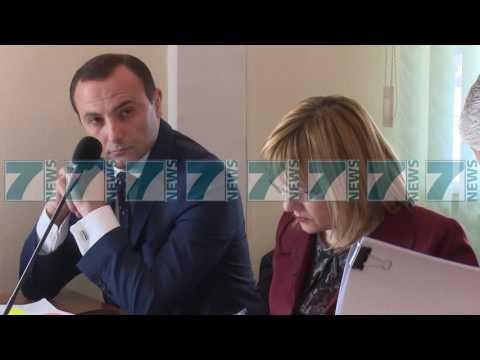 GJYQTARET SHPREHEN PRO VETINGUT POR DO TE ANKIMOJNE NJE TJETER LIGJ - News, Lajme - Kanali 11