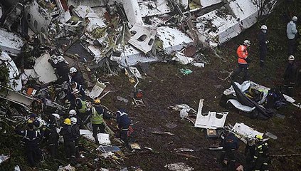 Diálogo entre la torre de control y piloto del vuelo de Lamia que trasladaba a Chapecoense