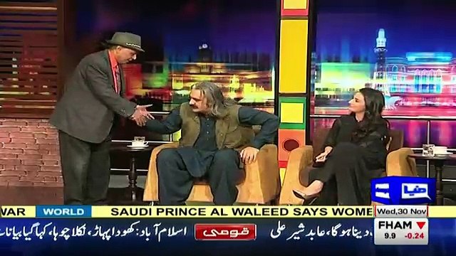 Jogi Baba Ne Ali Amin Gandapur Ko Shehad Ki Bottle Di TO Phir Kia Hua..