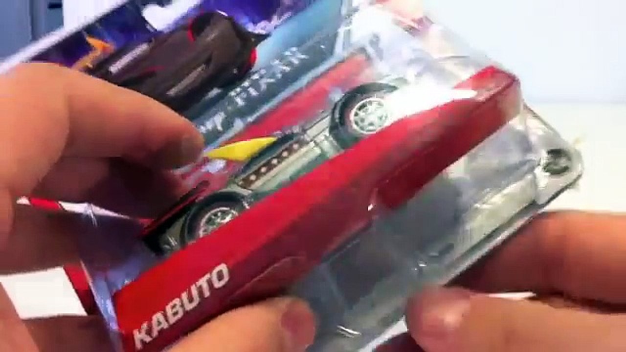 Cars 2 Kabuto #35 diecast Disney Mattel Pixar figure and Tokyo Mater Cars toy unboxing review
