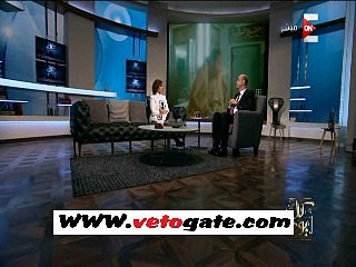 إلهام شاهين تخطئ فى آية قرآنية على الهواء