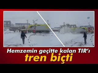 Yolcu Treni Hemzemin Geçitte Kara Saplanan TIR'a Çarptı