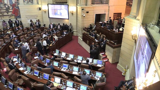 Congreso de Colombia ratifica acuerdo de paz con guerrilla FARC