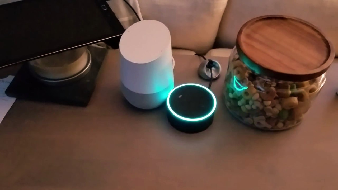 Faire planter en boucle 2 assistants personnels Echo et Alexa - Google vs Amazon