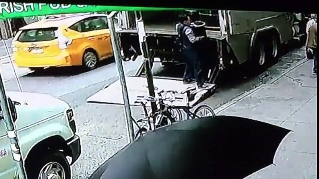 Voler 1,6M€ en or dans un camion et repart à pieds à New York