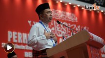 Pemuda adu tentang kenaikan kos sara hidup depan Najib, video jadi viral