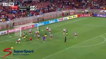 But en retourné acrobatique… à la dernière minute… par le gardien de but