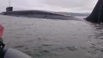 Des pêcheurs russes croisent un sous-marin