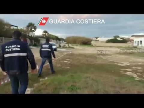 Sigilli della Guardia Costiera di Gallipoli in uno stabilimento balneare