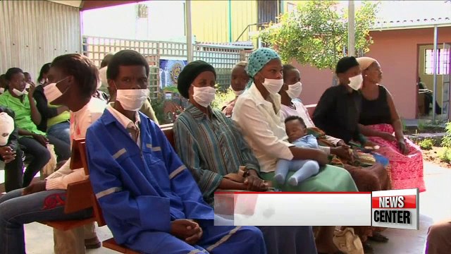 UN report: UN officials stress urgency of tackling HIV infection on World AIDS Day