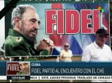 Cubanos saludan el cortejo que lleva las cenizas de Fidel Castro