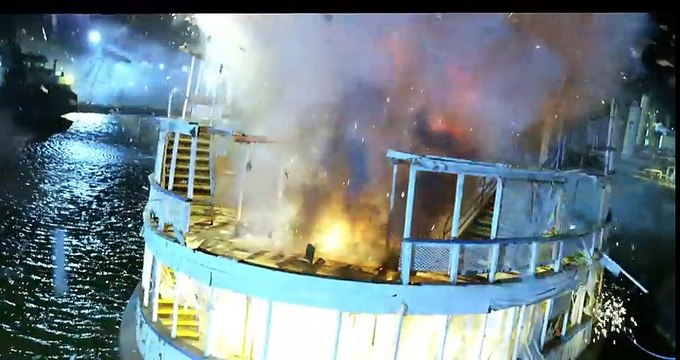 Transformers Age of Extinction - CLIP Lockdown Kills Ratchet (2014) IMAX