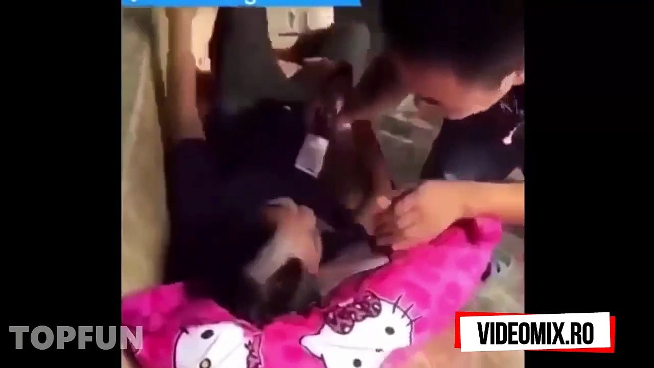 Acestea sunt cele mai NEBUNEȘTI lucruri pe care le-am văzut până acum. Sunt puși pe glume!