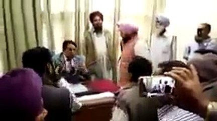 ਲੋਕ ਕਹਿੰਦੇ ਤਹਿਸੀਲਦਾਰ 25 ਲਖ ਦੇਕੇ ਲਗਿਆ,ਰਿਸ਼ਵਤ ਤੋ ਬਿਨਾ ਕੋਈ ਕੰਮ ਨਹੀ ਕਰਦਾ