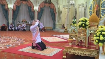 Tailandia proclama monarca al príncipe heredero Vajiralongkorn