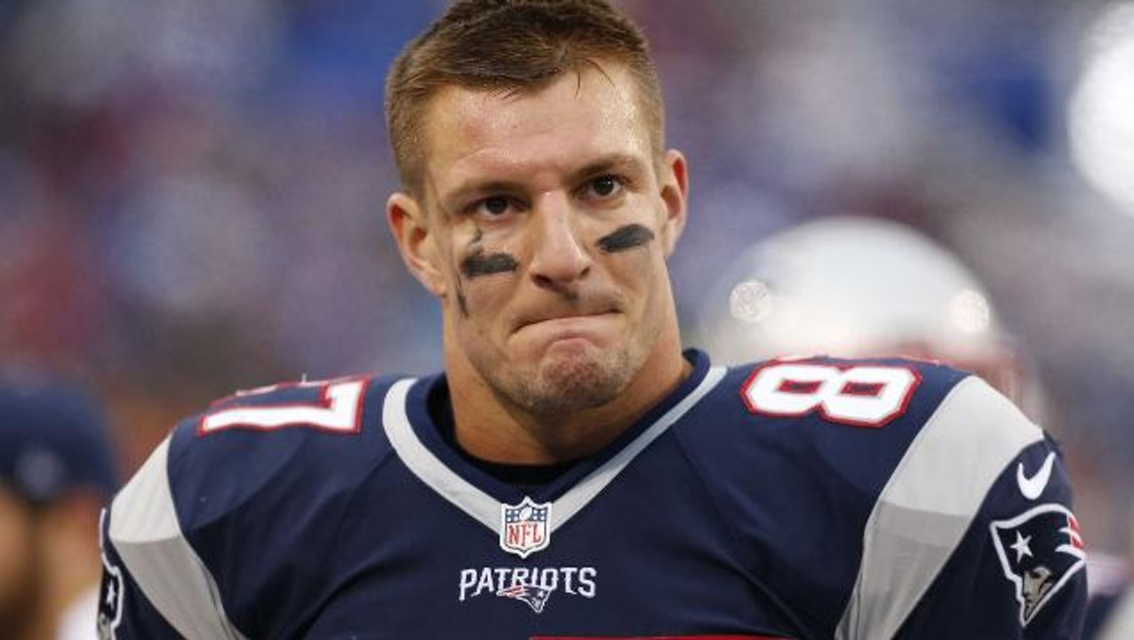 Rob Gronkowski to undergo back surgery