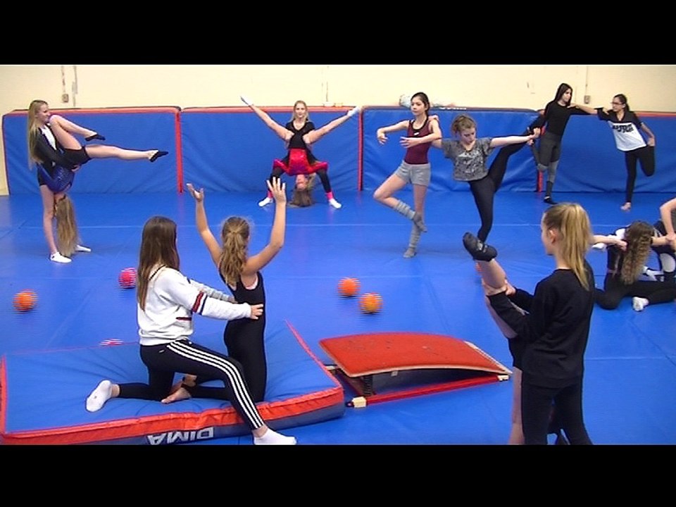 Concours FLASHMOB UNSS Championat du monde de HANDBALL 2017 A.S LA CARRIERE 57500