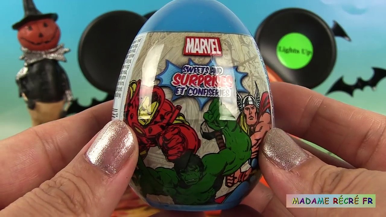 Mickey Mouse Chasse aux Oeufs Surprises Halloween Surprise Basket Trick or Treat