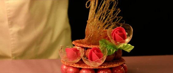 Pièce montée de Frédéric Deville - MOF & Champion du Monde de Pâtisserie