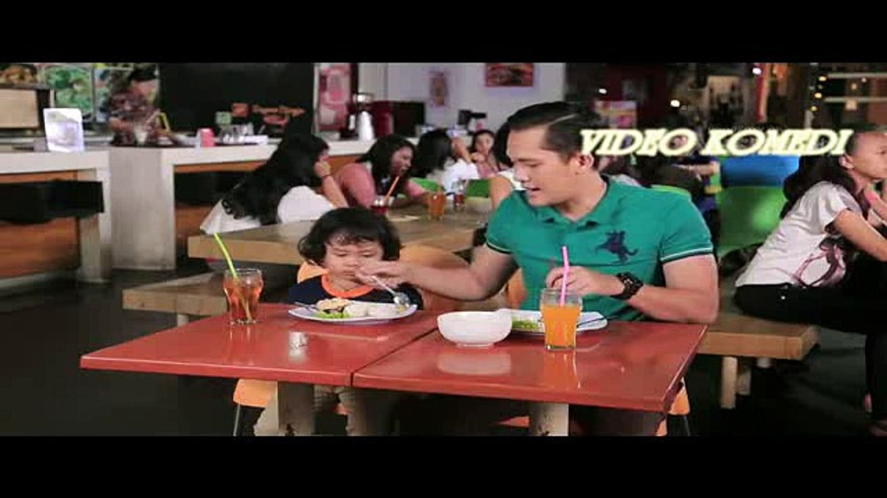 komedi instawa - perbedaan papa dan mama di food court