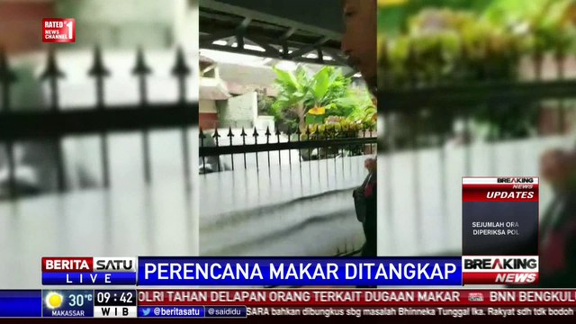 Inilah Gaya Sri Bintang Pamungkas Saat Dibawa Polisi