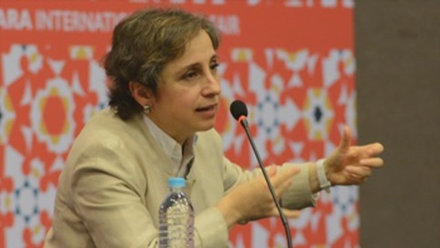 Aristegui instó a los jóvenes a buscar en sí mismos soluciones para el país
