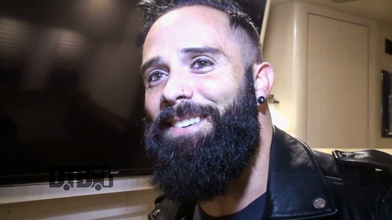 Skillet - BUS INVADERS Ep. 1072