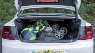Volvo S90 2017 Saloon practicality review _ Mat Watson Reviews part 3