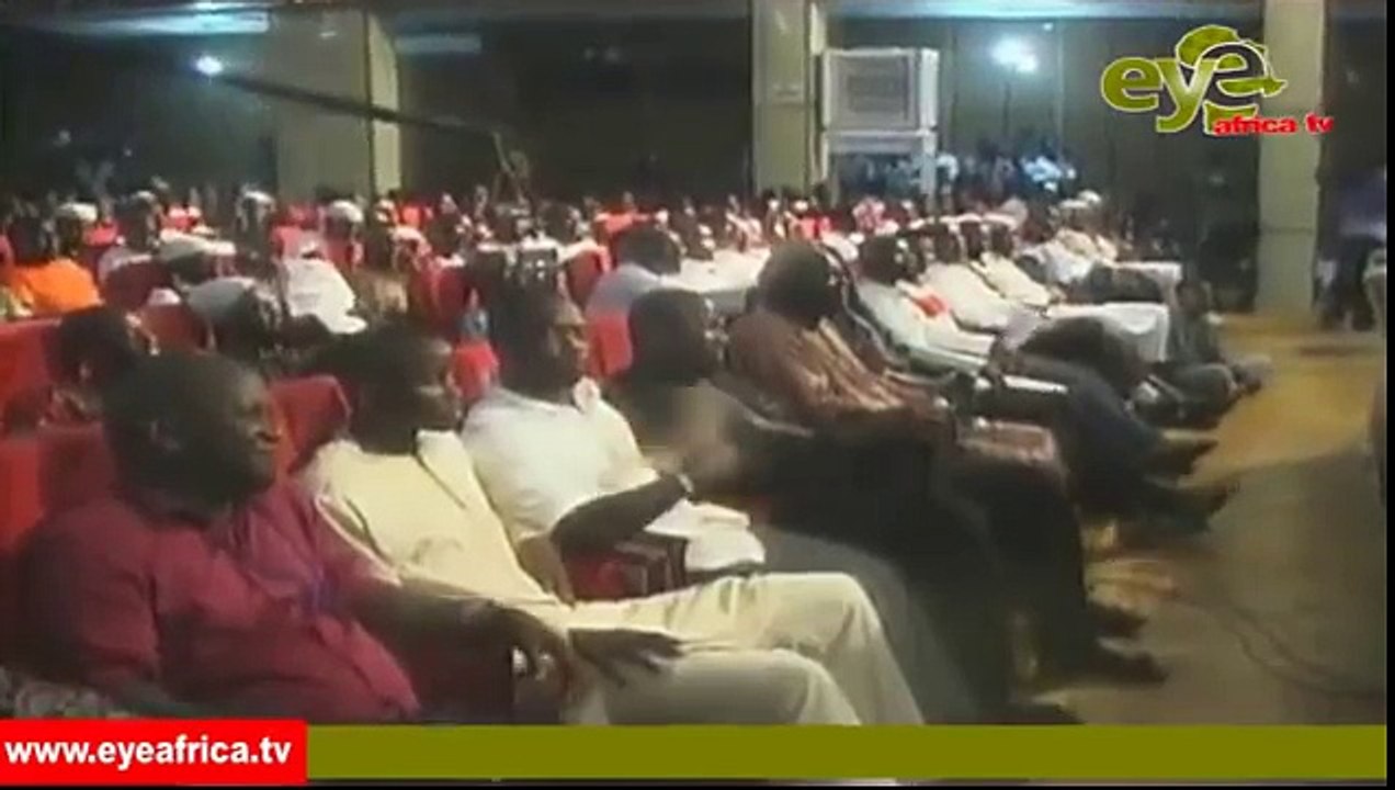 GAMBIA: Dr Zakir Naik: Answers Is it permissible or haram to work in a bank even where interest paid