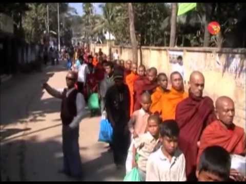 Burmese Kahtein Festival in Chittagong