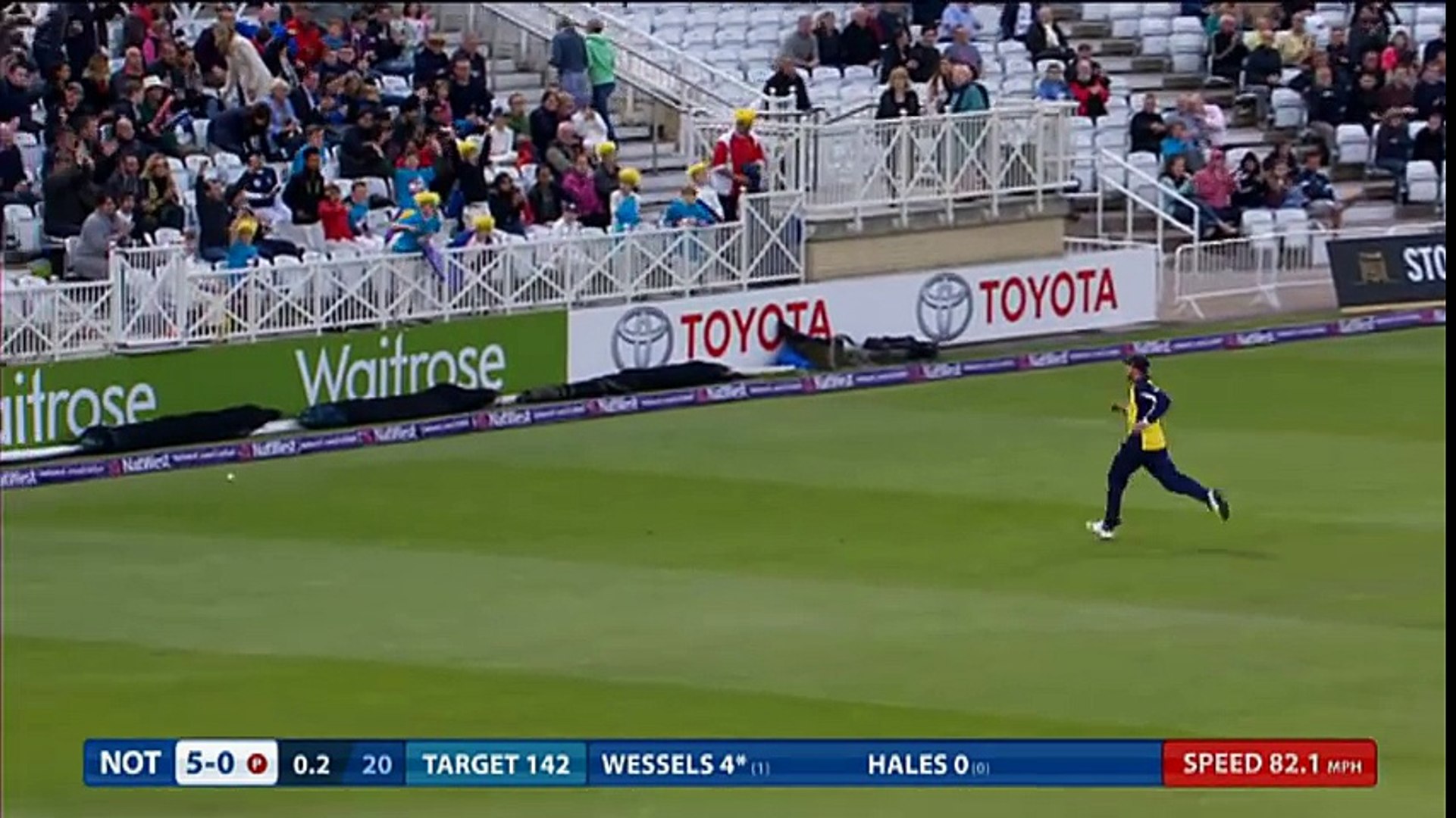 ⁣Alex Hales hits six sixes