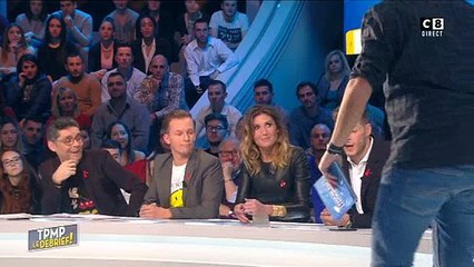 Cyril Hanouna répond au téléphone de Caroline Ithurbide et fait connaissance avec... sa soeur !