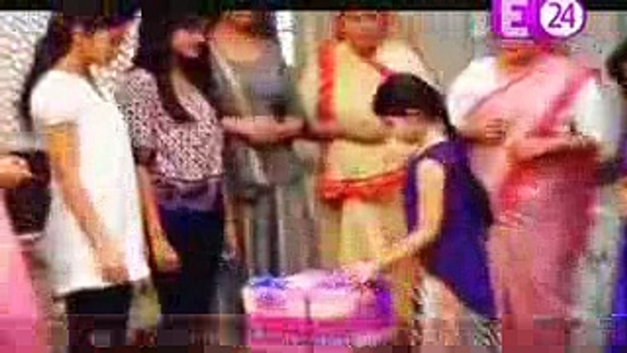 KARTIK KA SURRENDER Yeh Rishta Kya Kehlata Hai 3 December 2016