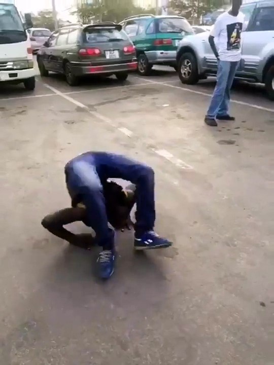 L'un des hommes les plus souples au monde !