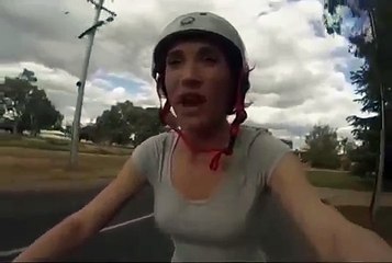 Angry bird attacks cyclist