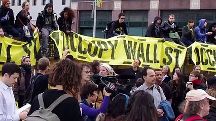 Banking on Bitcoin Movie Trailer (2016)