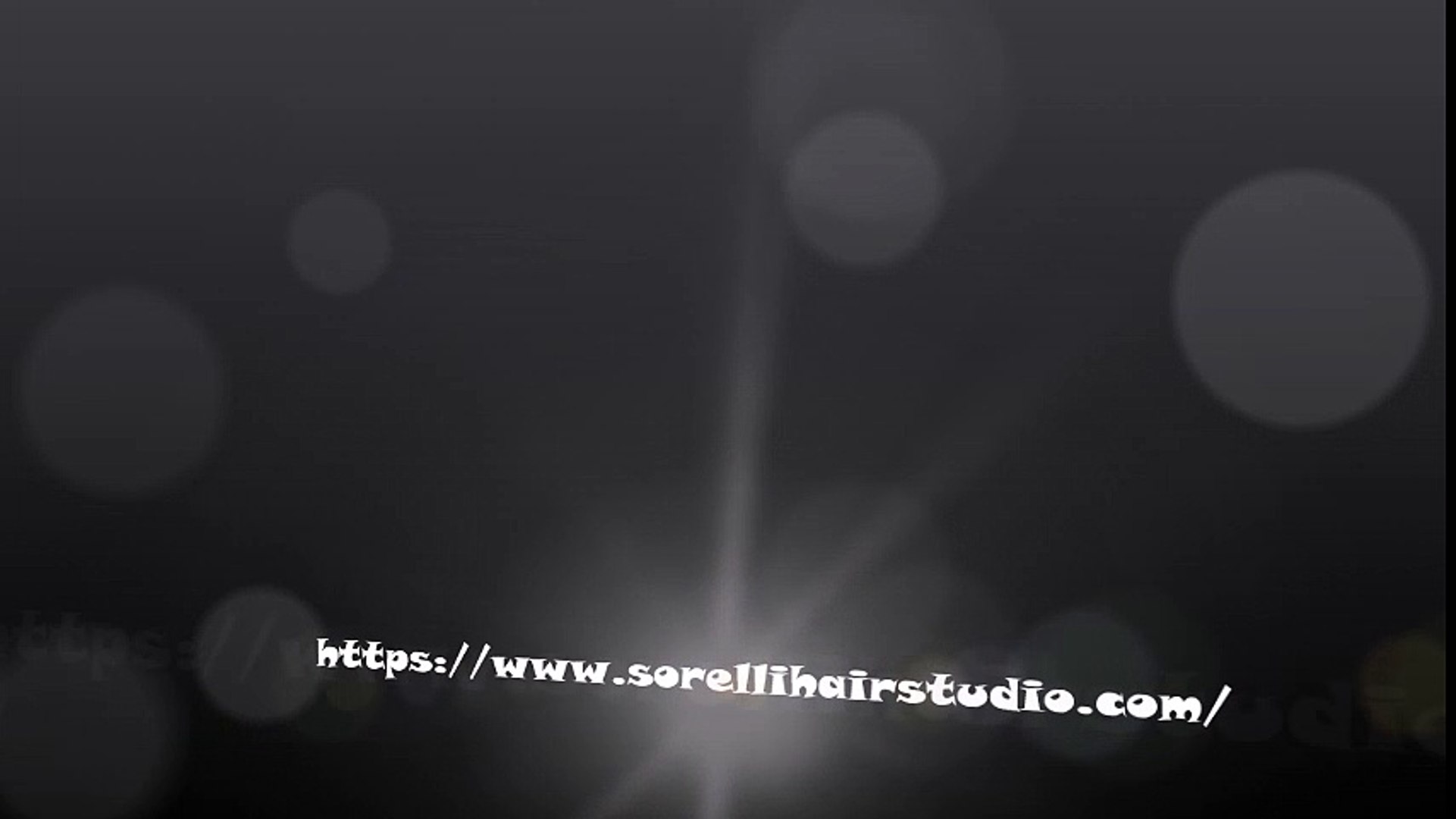 ⁣Famous hair salons