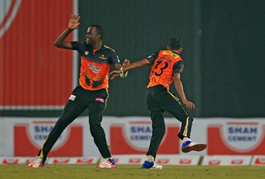 BPL 2016 Match 37 Comilla Victorians vs Khulna Titans Full Highlights