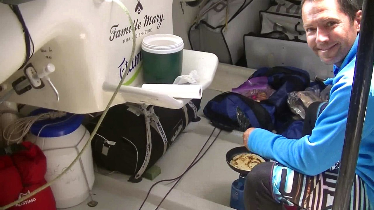 J27 : "Crêpes party" pour Romain Attanasio / Vendée Globe