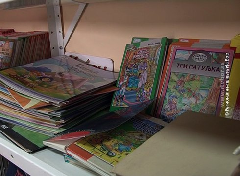 Uskoro bogatiji knjižni fond školskih biblioteka , 2 decembar 2016. (RTV Bor) , 2 decembar 2016. (RTV Bor)