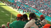 Bagarre de fans dans les gradins pendant le match Miami Dolphins vs San Franciso 49ers !