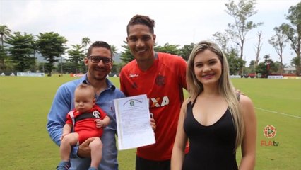Casal flamenguista de Rondônia batiza filho de 'Paollo Guerreiro' e encontra atacante