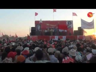 Suu Kyi's Campaign Trip in Thongwa
